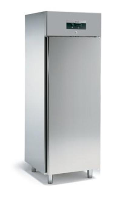 Шкаф холодильный Sagi FD70